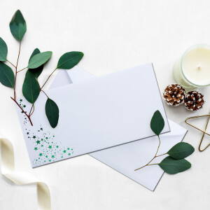 25x Briefumschläge mit Metallic Sternen - DIN Lang - Grün geprägter Sternenregen - Farbe: weiß, Nassklebung, 100 g/m² - 110 x 220 mm - ideal für Weihnachten